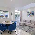 Central London 2 Bed Apartment Near Victoria & Belgravia Near Shops & Restaurants