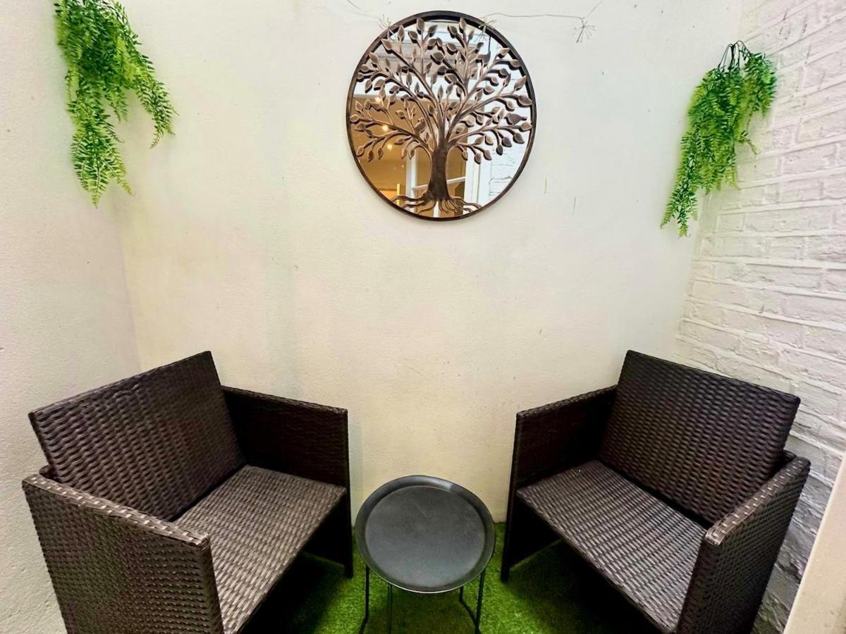 2 Bed Near Victoria & Belgravia Near Shops & Restaurants Appartement Londres