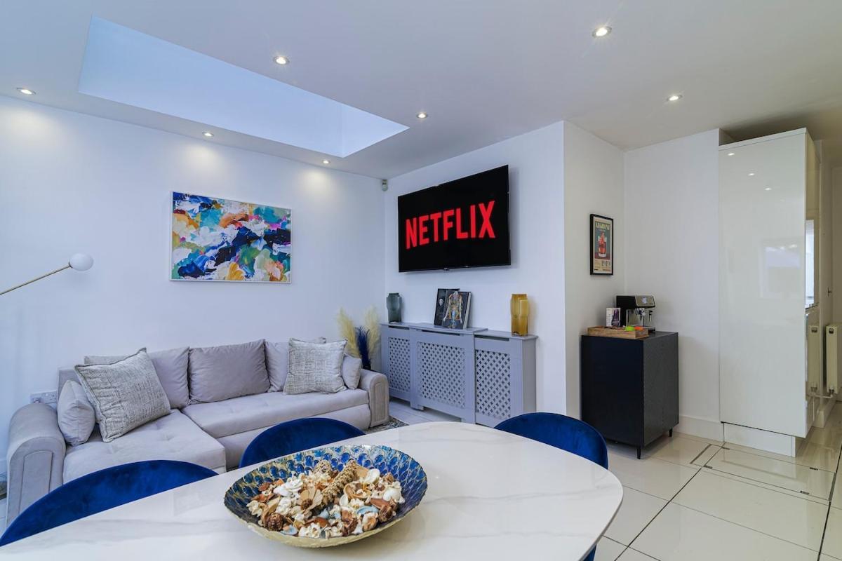 Appartement 2 Bed Near Victoria & Belgravia Near Shops & Restaurants Londres